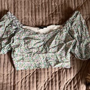 Lulus Floral Crop